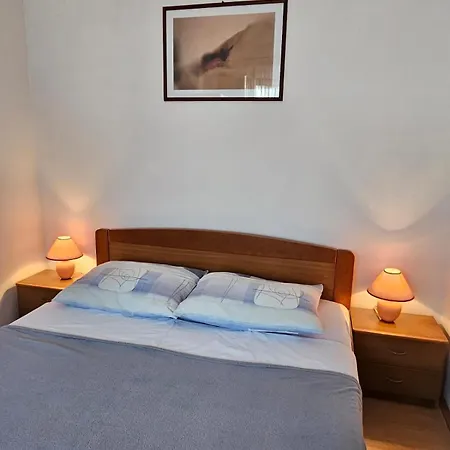Lorena In Guest house
