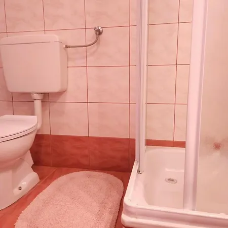 بيت ضيافة Lorena In