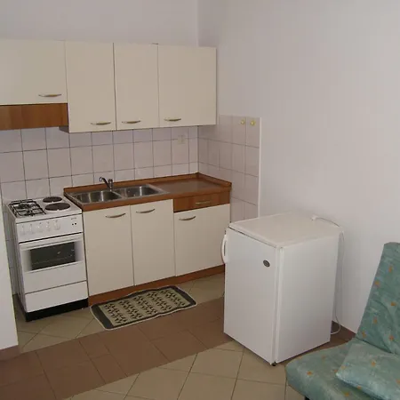 Konukevi Lorena In Pula