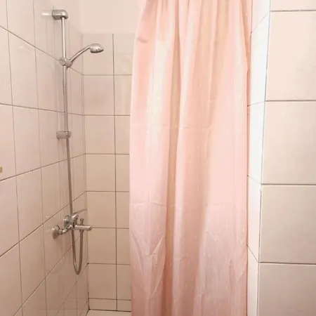 Lorena In Pensionat 3*