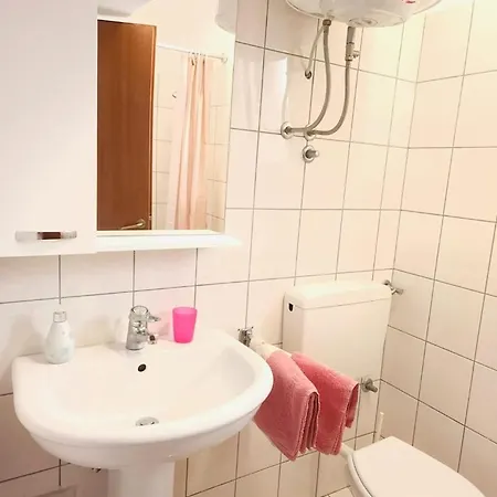 Lorena In Pensionat 3*