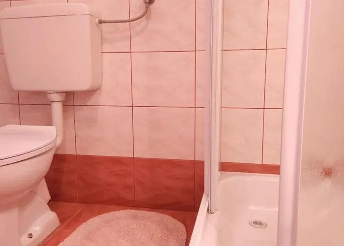 Πανσιόν Lorena In